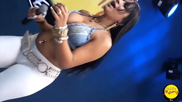 HD Mariana Souza no Bundalelê klip besar