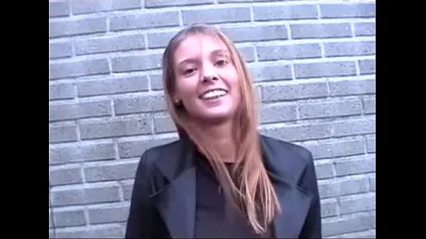 HD Flemish Stephanie fucked in a car (Belgian Stephanie fucked in car 메가 클립