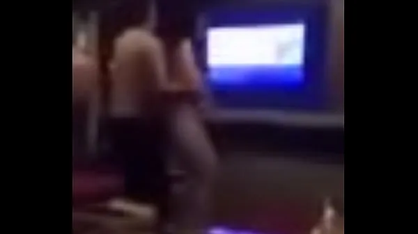 HD Karaoke Naked rebellious girls klip besar