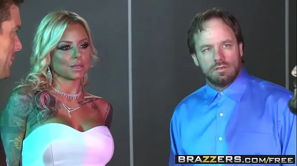 HD Brazzers - Real Wife Stories - (Britney Shannon, Ramon Tommy, Gunn คลิปขนาดใหญ่