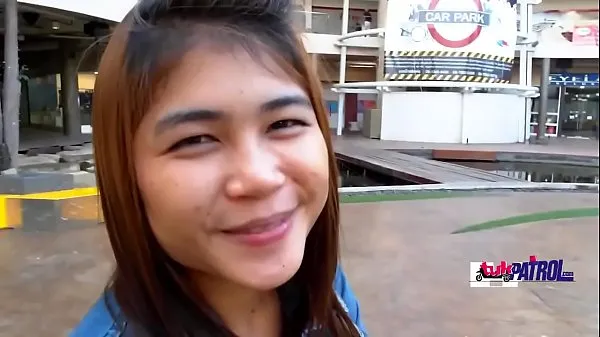 HD Smiling Thai babe gets foreign penis Klip mega