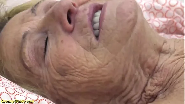 HD sexy 90 years old granny gets rough fucked mega klip