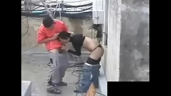 高清Algerian whore fucks with its owner on the roof大型剪辑