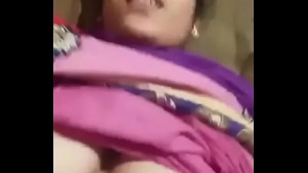 HD Indian Daughter in law getting Fucked at Home klip besar