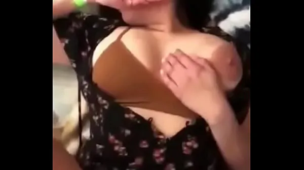 HD teen girl get fucked hard by her boyfriend and screams from pleasure megaleikkeet