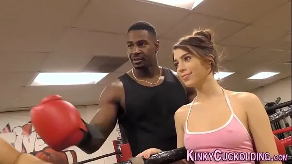 HD Domina cuckolds in boxing gym for cum clip lớn