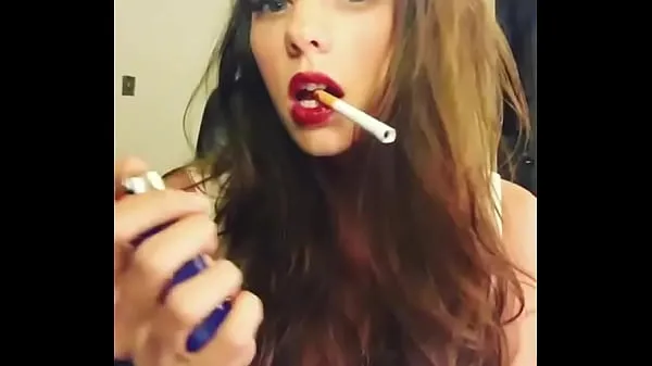 HD Hot girl with sexy red lips مقاطع ميجا