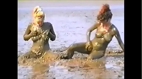 HD Mud Girls 1 mega klip