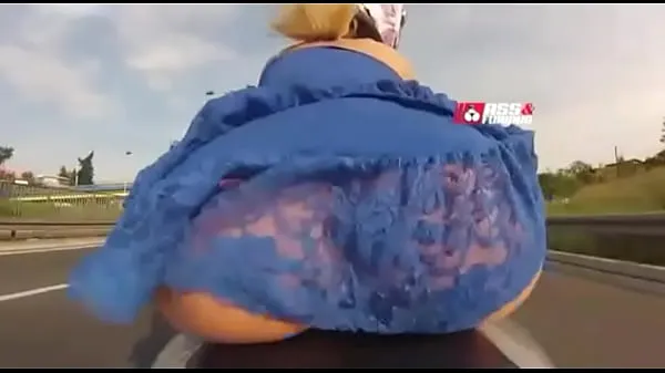 HD Pussy riding without panties showing XERECA klip besar