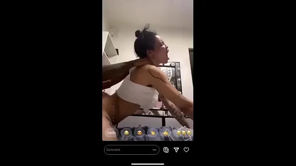 HD Mami Jordan singando en un Live en Instagram คลิปขนาดใหญ่