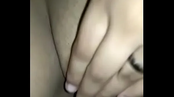 HD Indian beautiful girl fingering her shaved pussy Klip mega