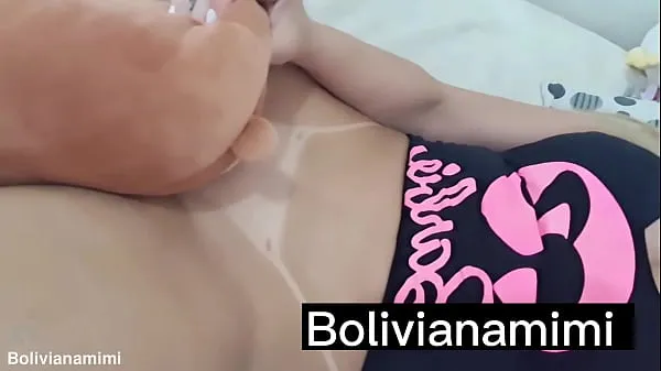 HD My teddy bear bite my ass then he apologize licking my pussy till squirt.... wanna see the full video? bolivianamimi คลิปขนาดใหญ่