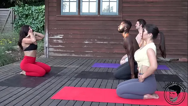 HD BBC Yoga Foursome Real Couple Swap 메가 클립