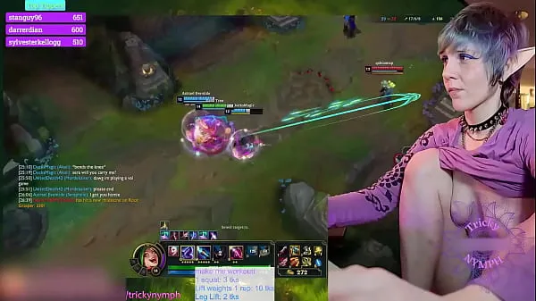 HD Gamer Girl Crushes it as Jinx on LoL! (Tricky Nymph on CB megaclips