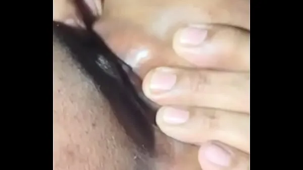 HD Bitch lesbian tranny fingers herself klip besar