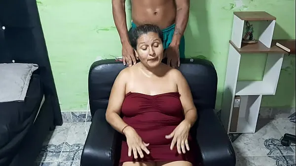 HD I massage and suck my stepmother's tits klip besar