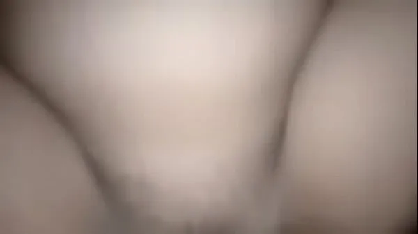 HD Spreading the beautiful girl's pussy, giving her a cock to suck until the cum filled her mouth, then still pushing the cock into her clitoris, fucking her pussy with loud moans, making her extremely aroused, she masturbated twice and cummed a lot Klip mega