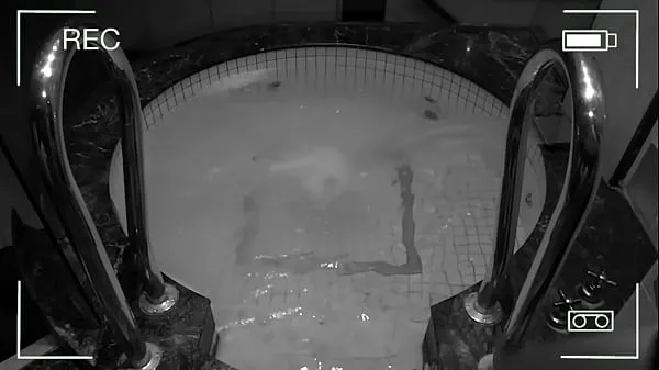 HD Surveillance camera captures cheating wife in hotel jacuzzi mega clipes