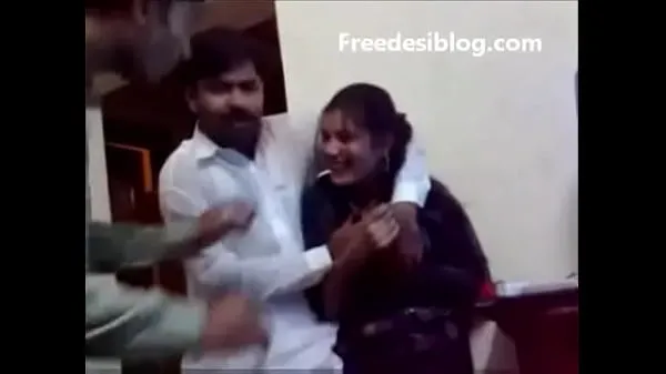 हद Pakistani Desi girl and boy enjoy in hostel room मेगा क्लिप्स